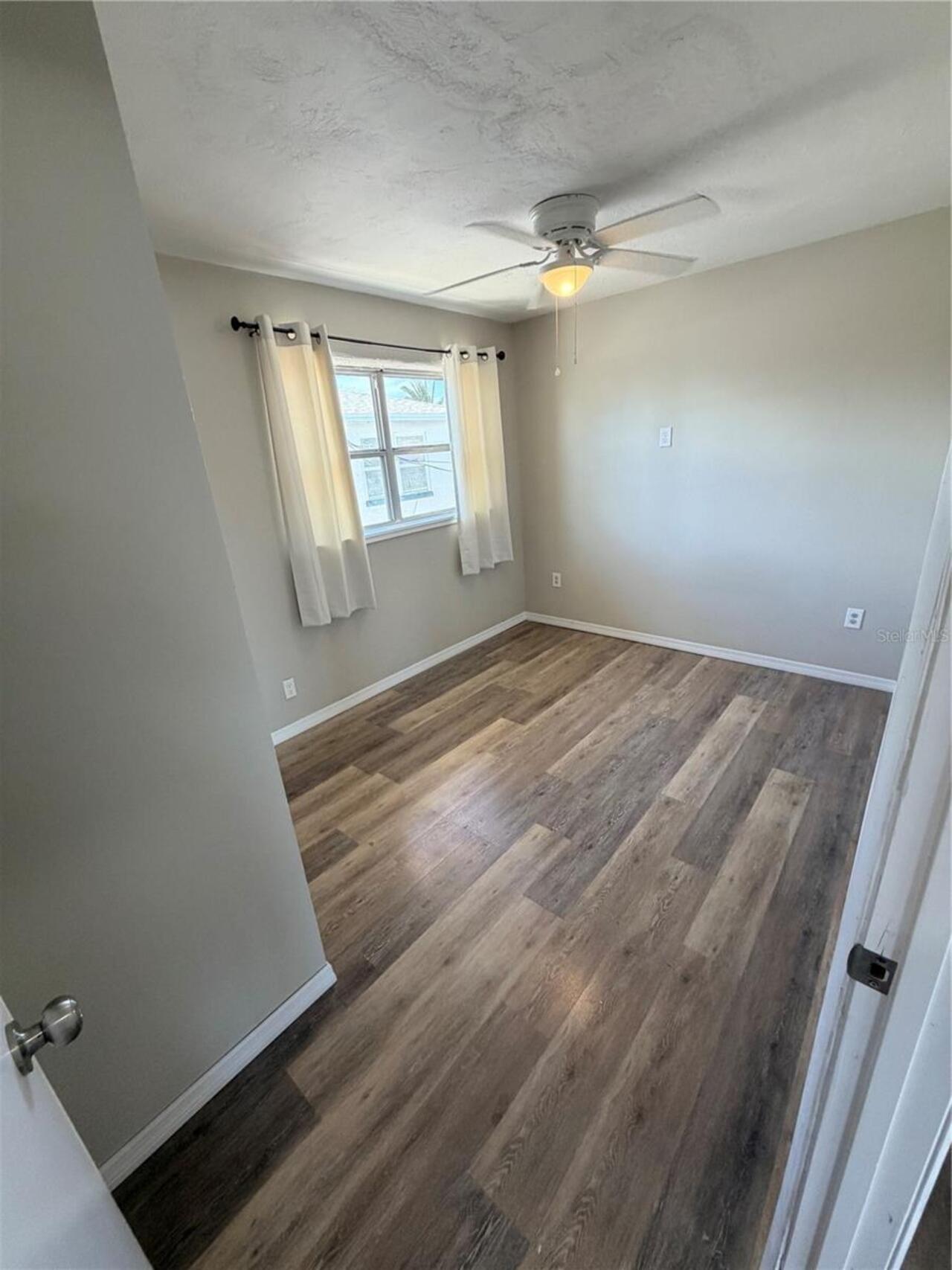 Listing Photo 23