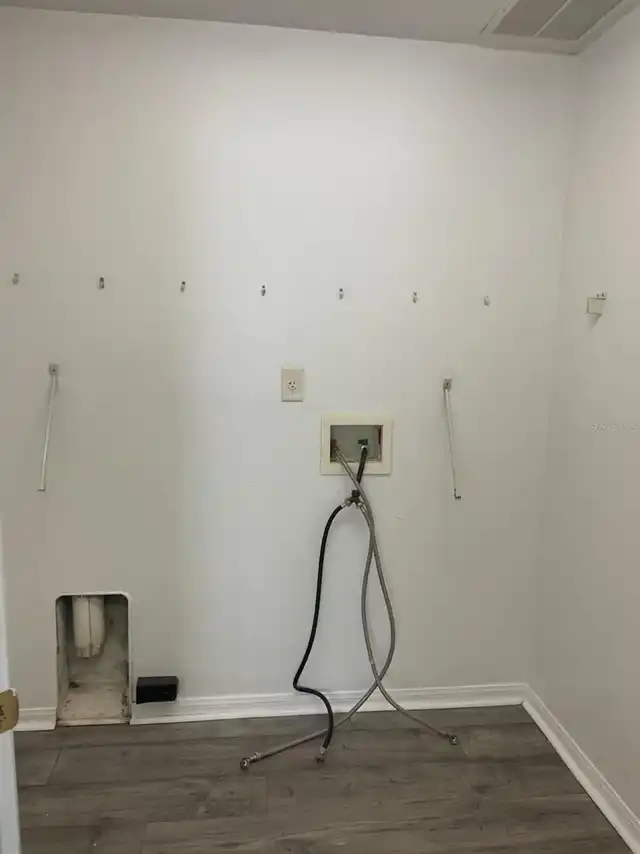 Listing Photo 10