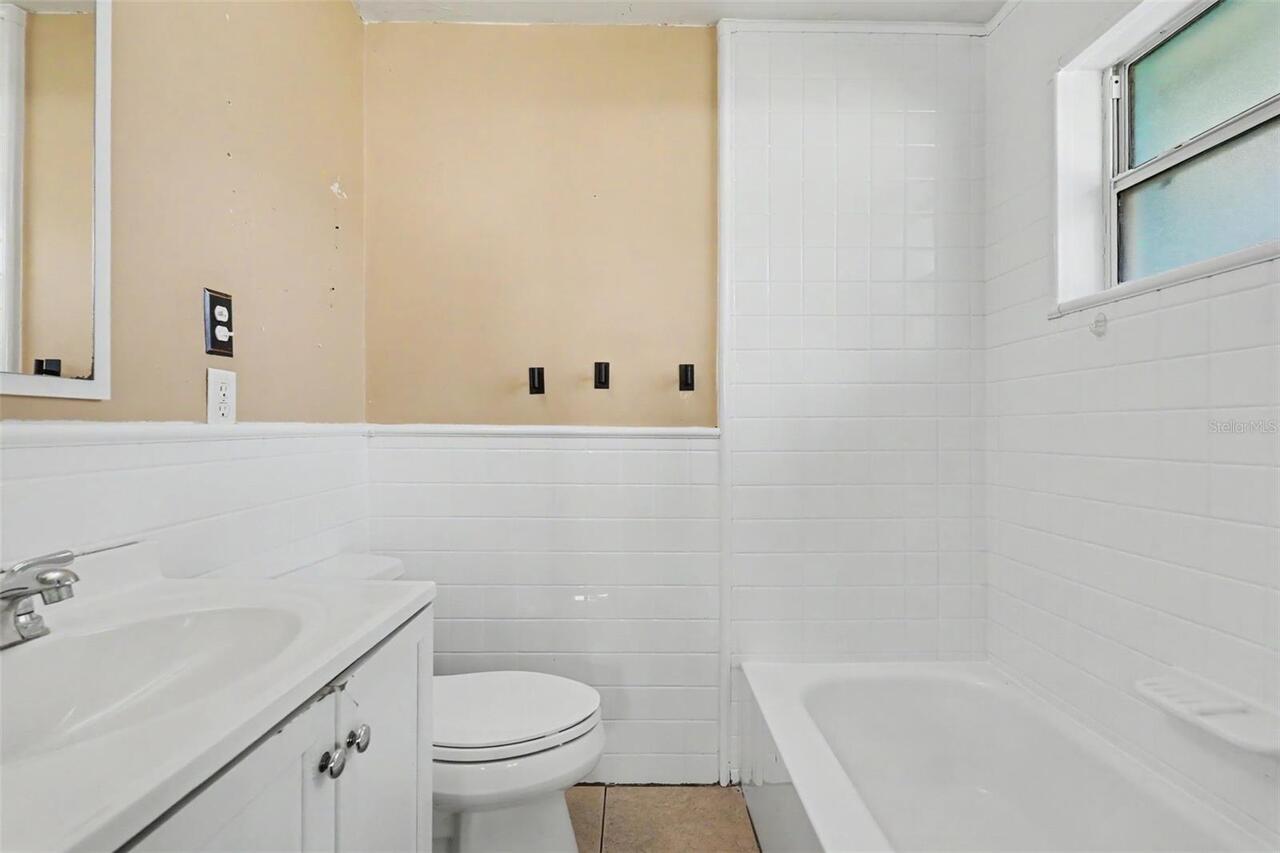 Listing Photo 14