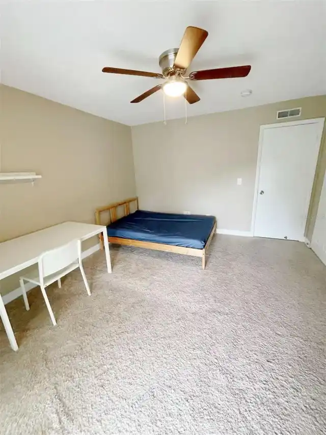 Listing Photo 14
