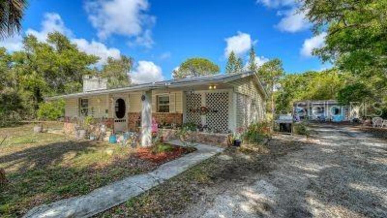 Listing Photo 10