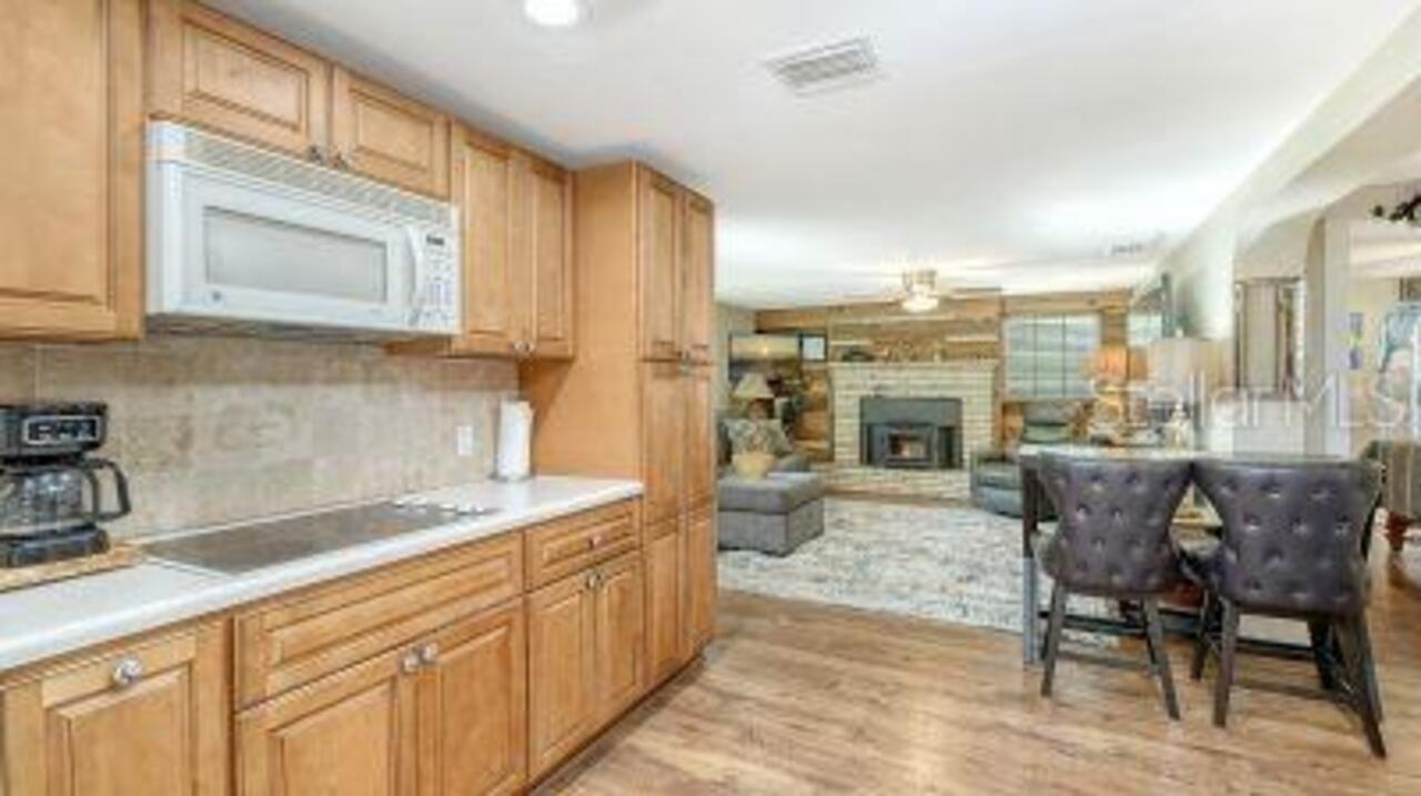 Listing Photo 17