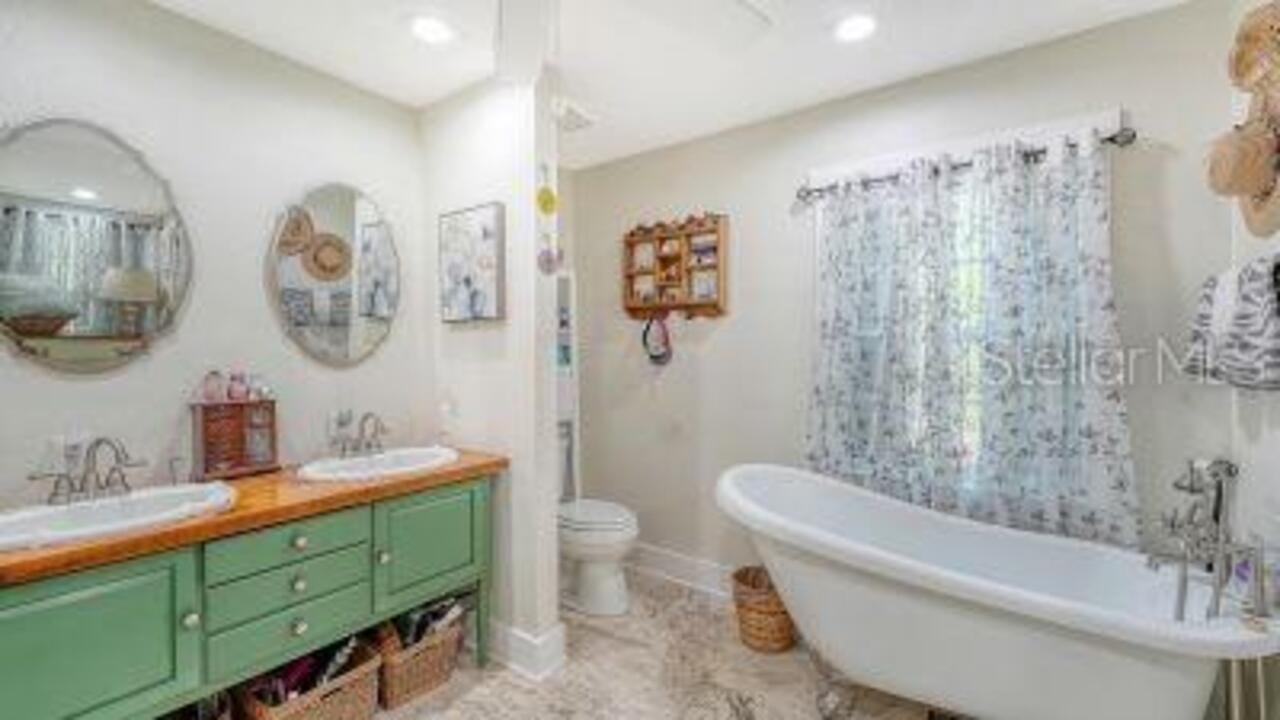 Listing Photo 23