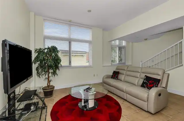 Listing Photo 16