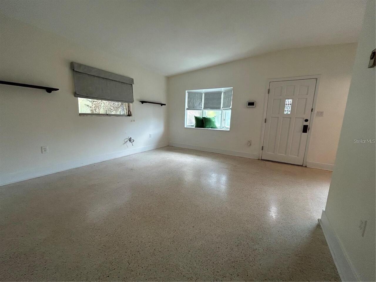 Listing Photo 6