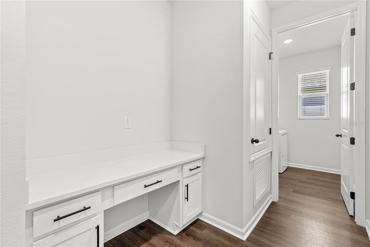 Listing Photo 8