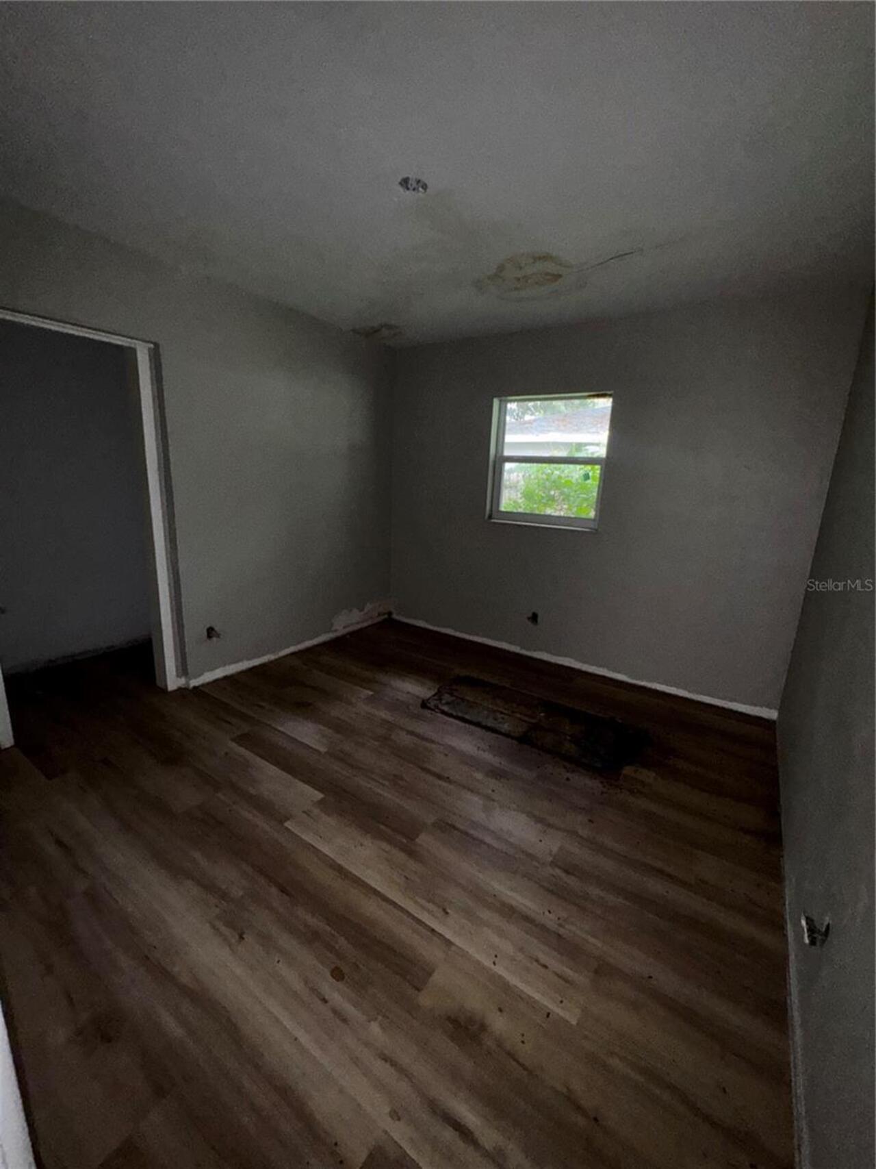 Listing Photo 14