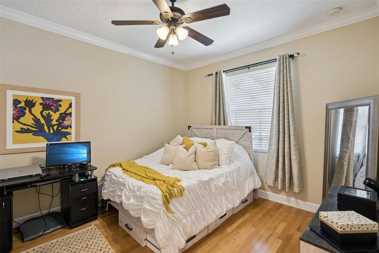 Listing Photo 19