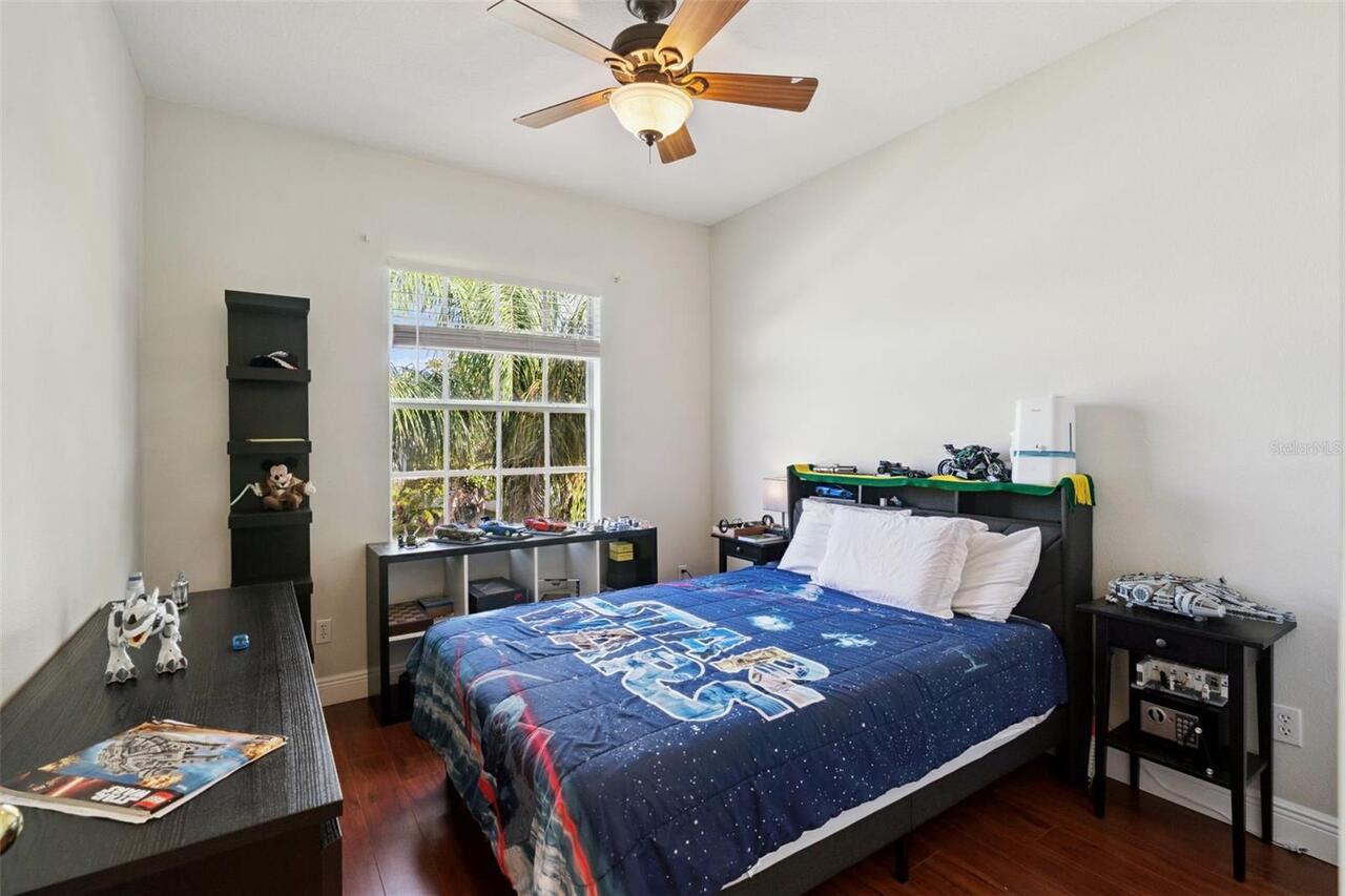 Listing Photo 18
