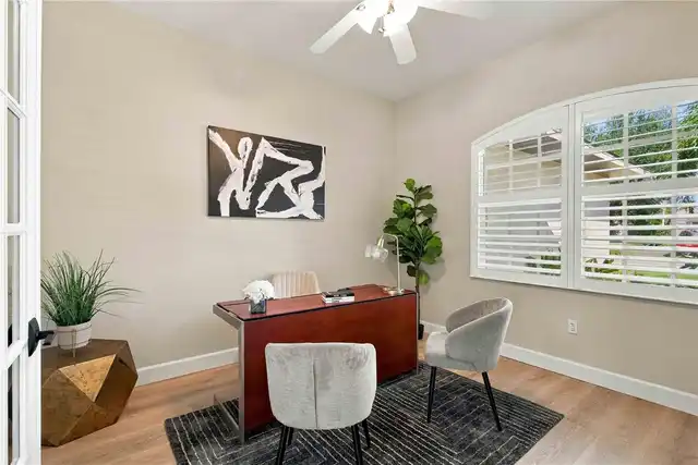 Listing Photo 12