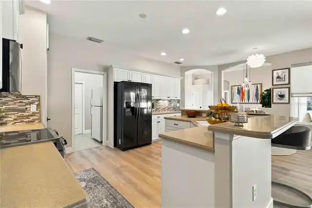 Listing Photo 18