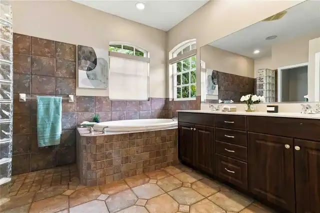 Listing Photo 42