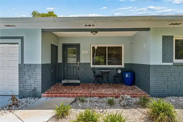 Listing Photo 12
