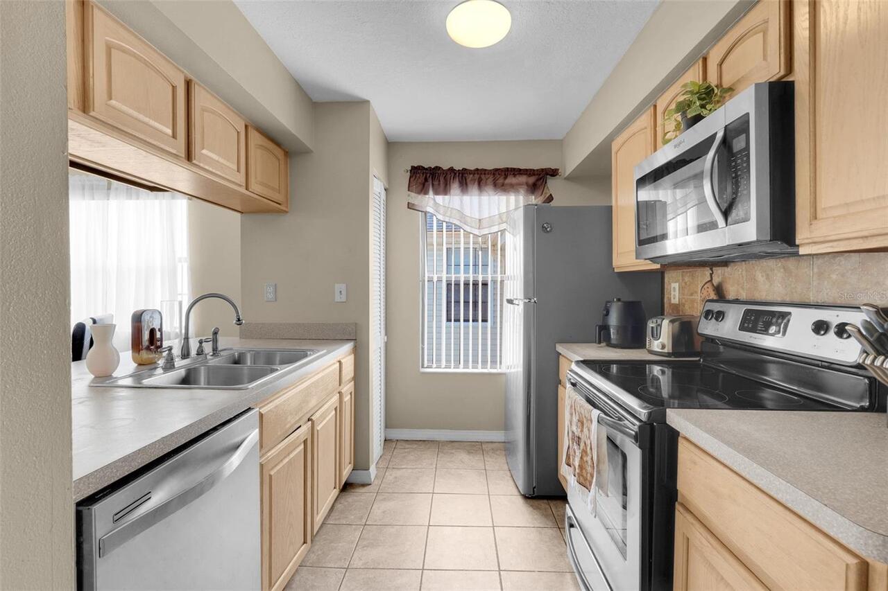 Listing Photo 11