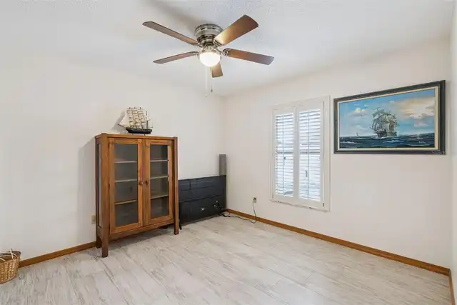 Listing Photo 29