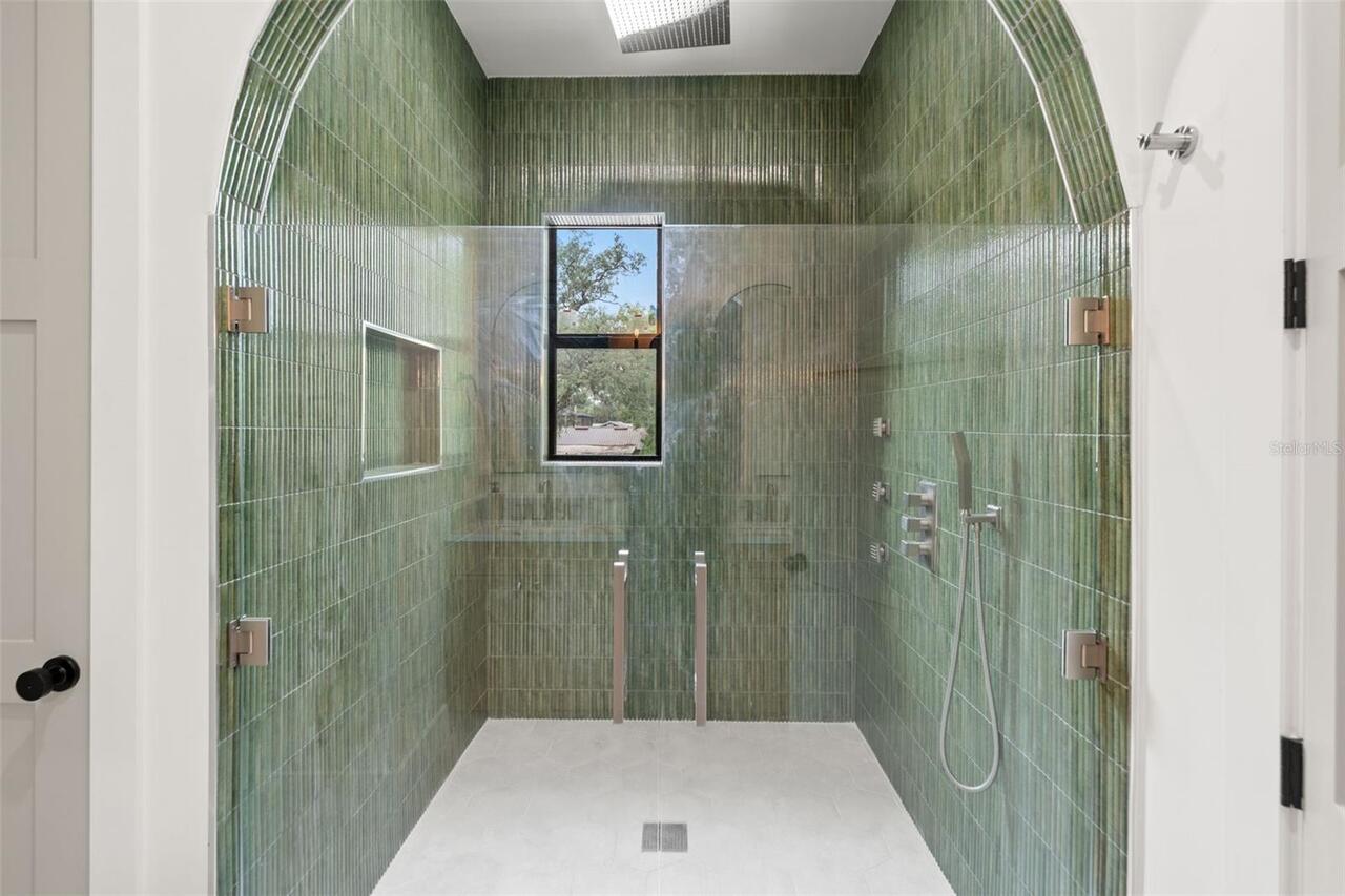 Listing Photo 37