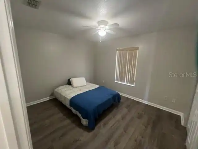 Listing Photo 8