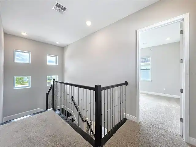 Listing Photo 14
