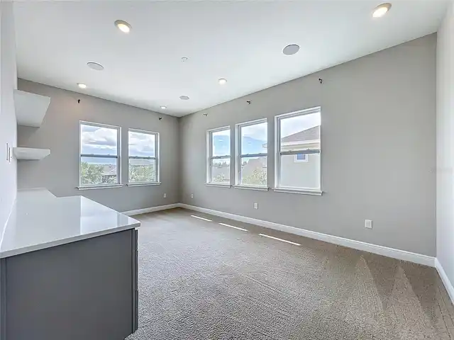 Listing Photo 15