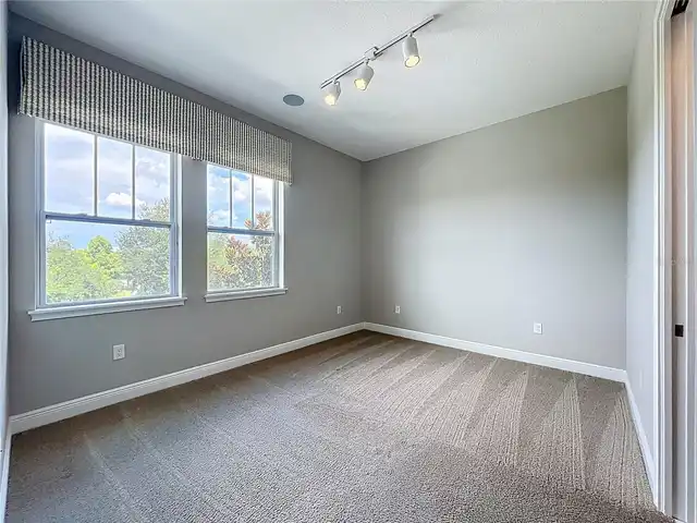 Listing Photo 23