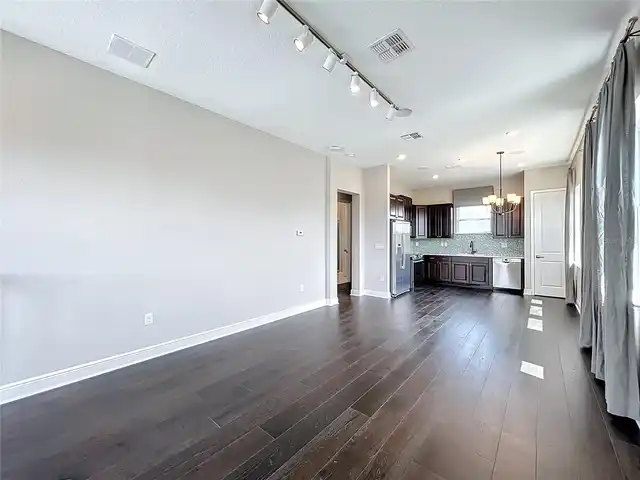 Listing Photo 26