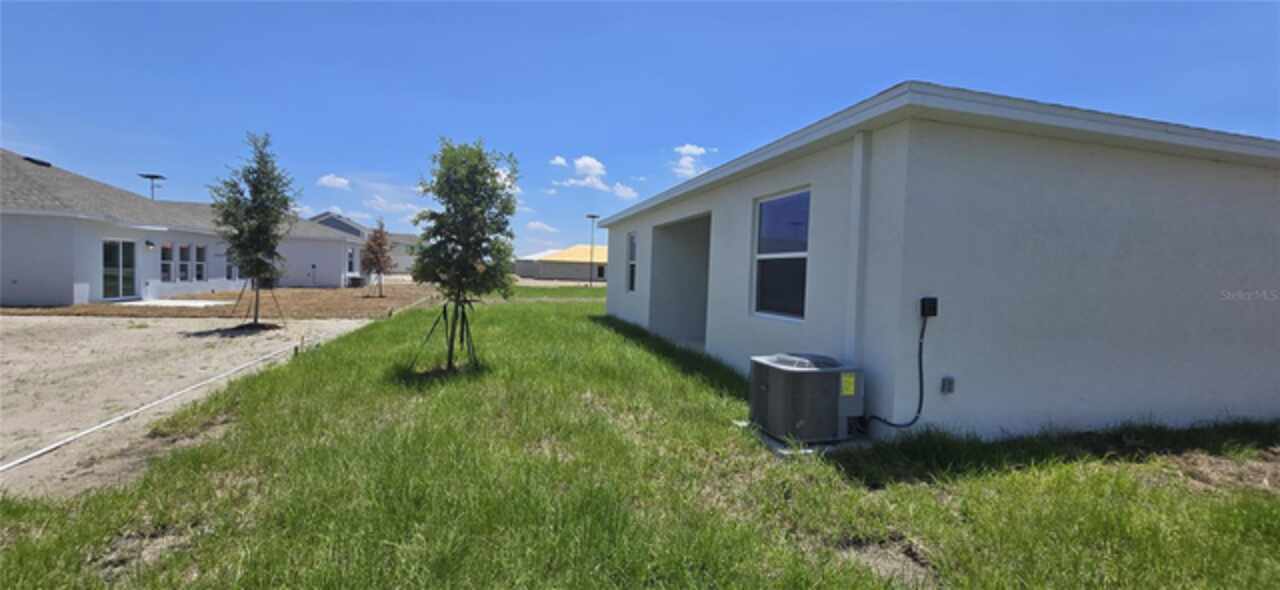 Listing Photo 11
