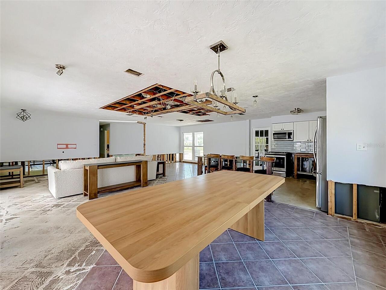 Listing Photo 9