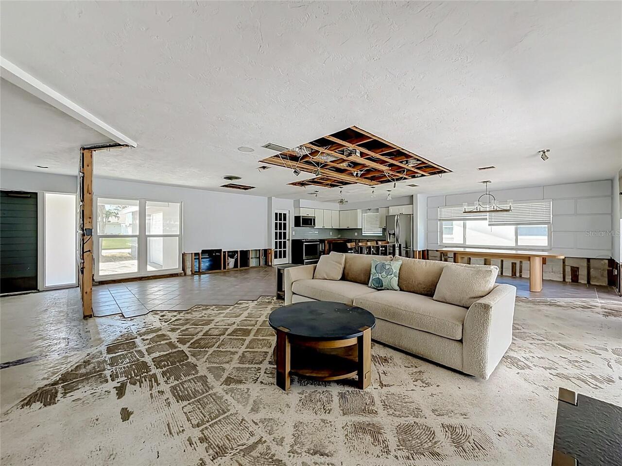 Listing Photo 10