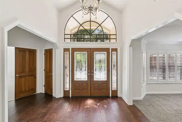 Listing Photo 8