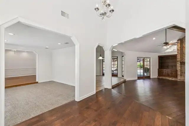 Listing Photo 17
