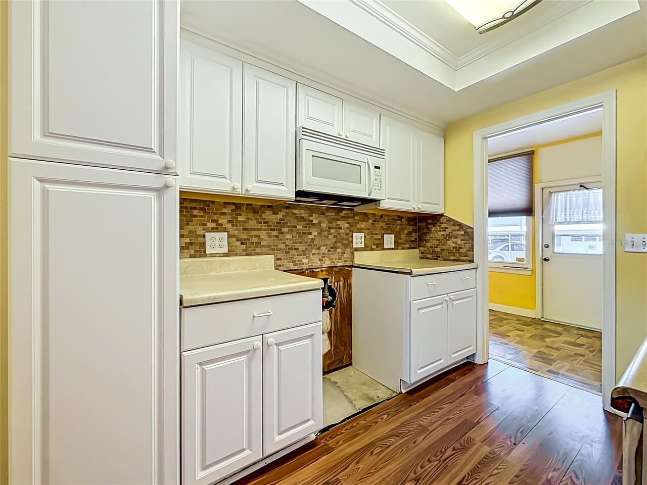 Listing Photo 12