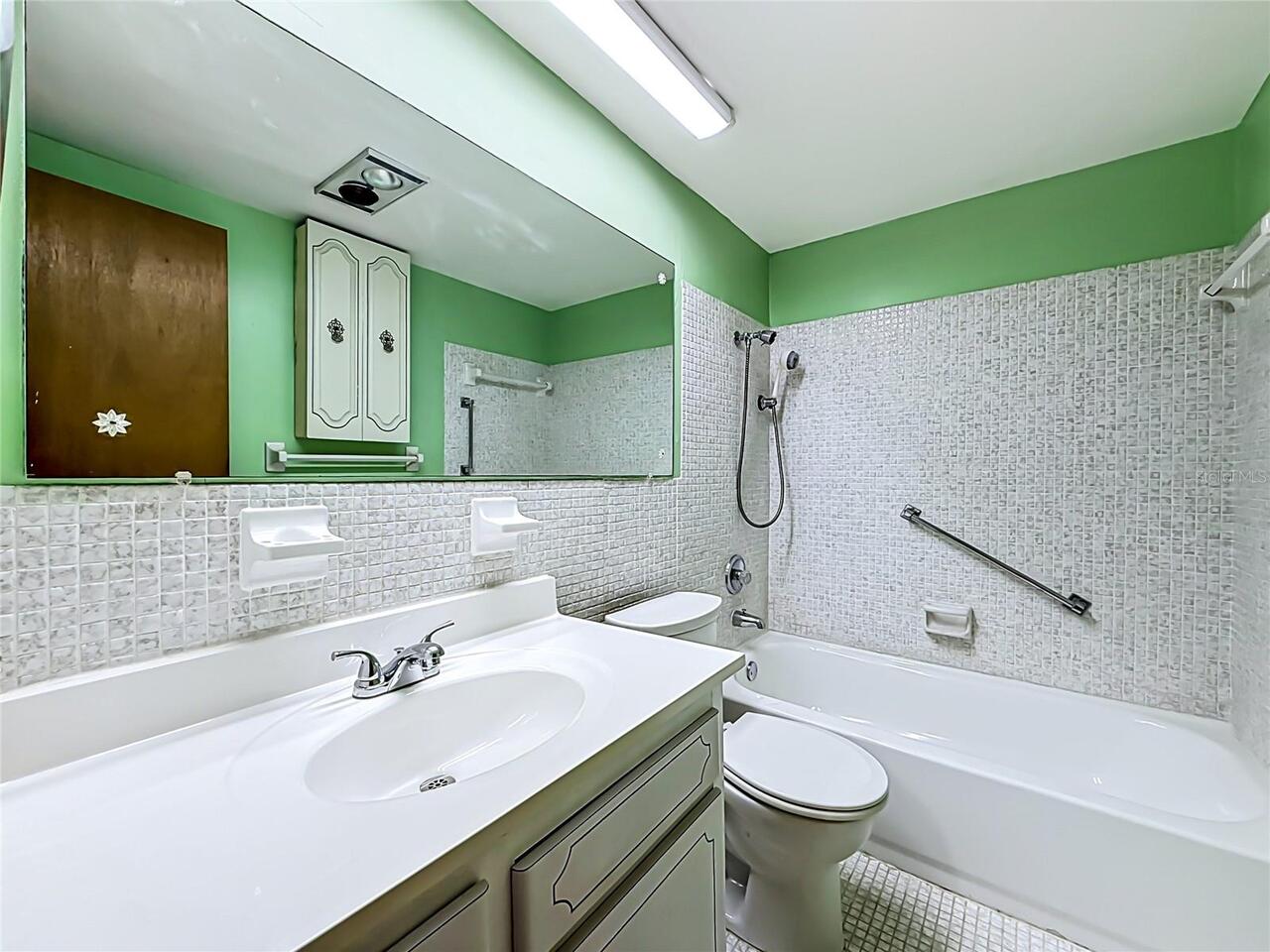 Listing Photo 24