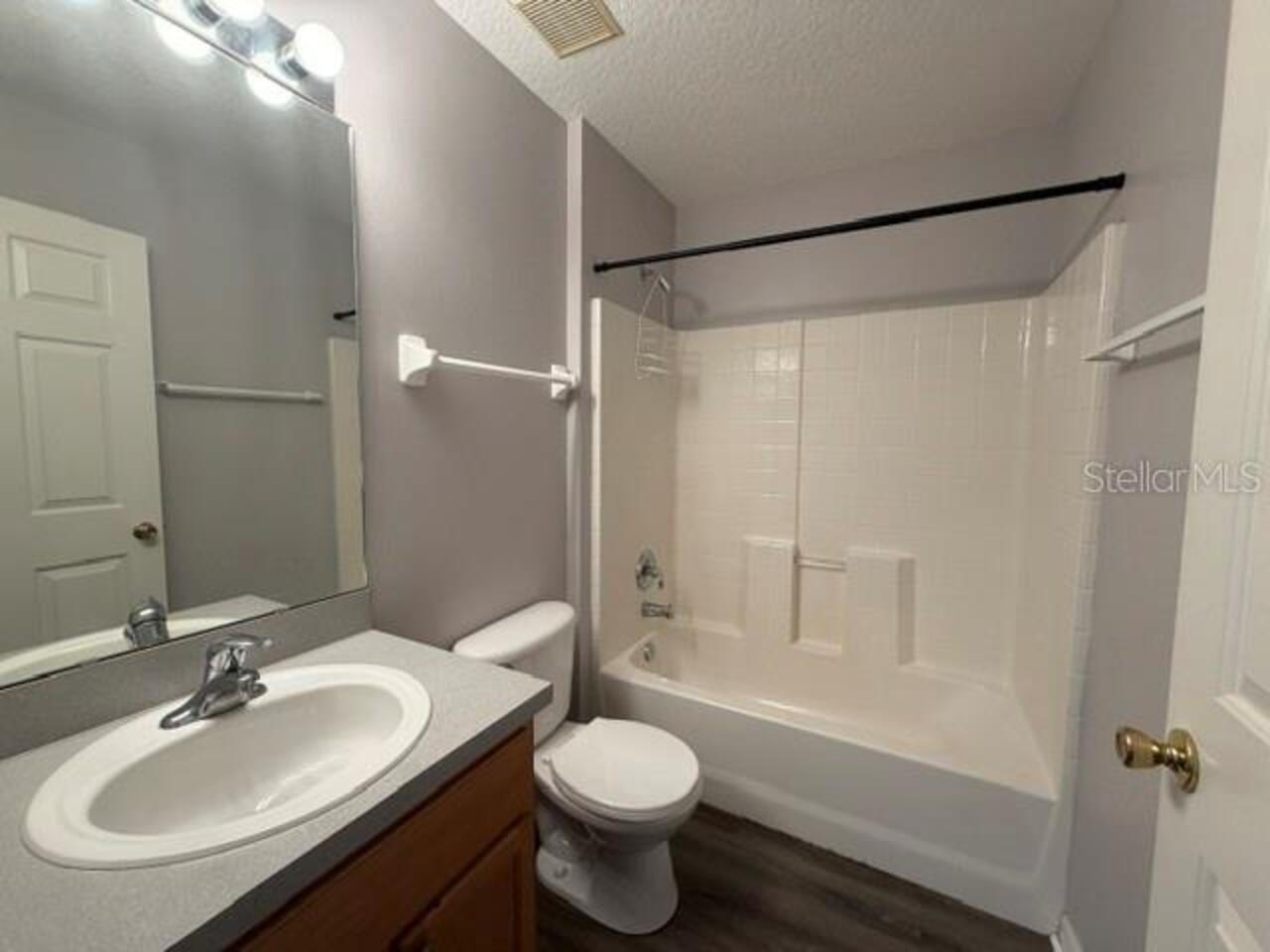 Listing Photo 7