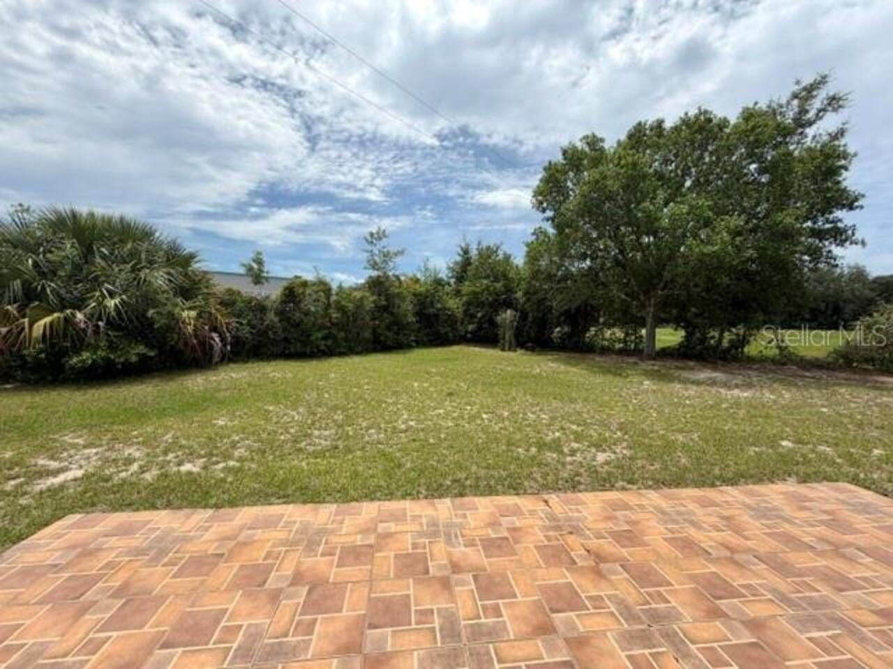 Listing Photo 10