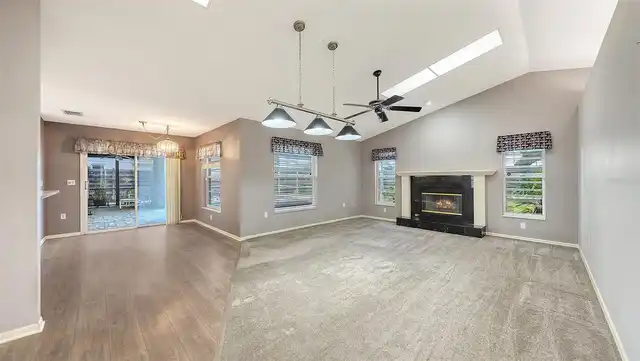 Listing Photo 16