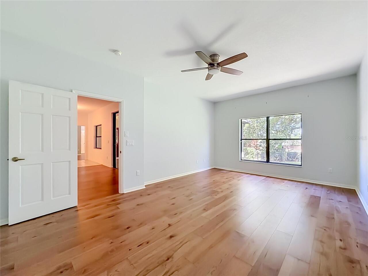 Listing Photo 28