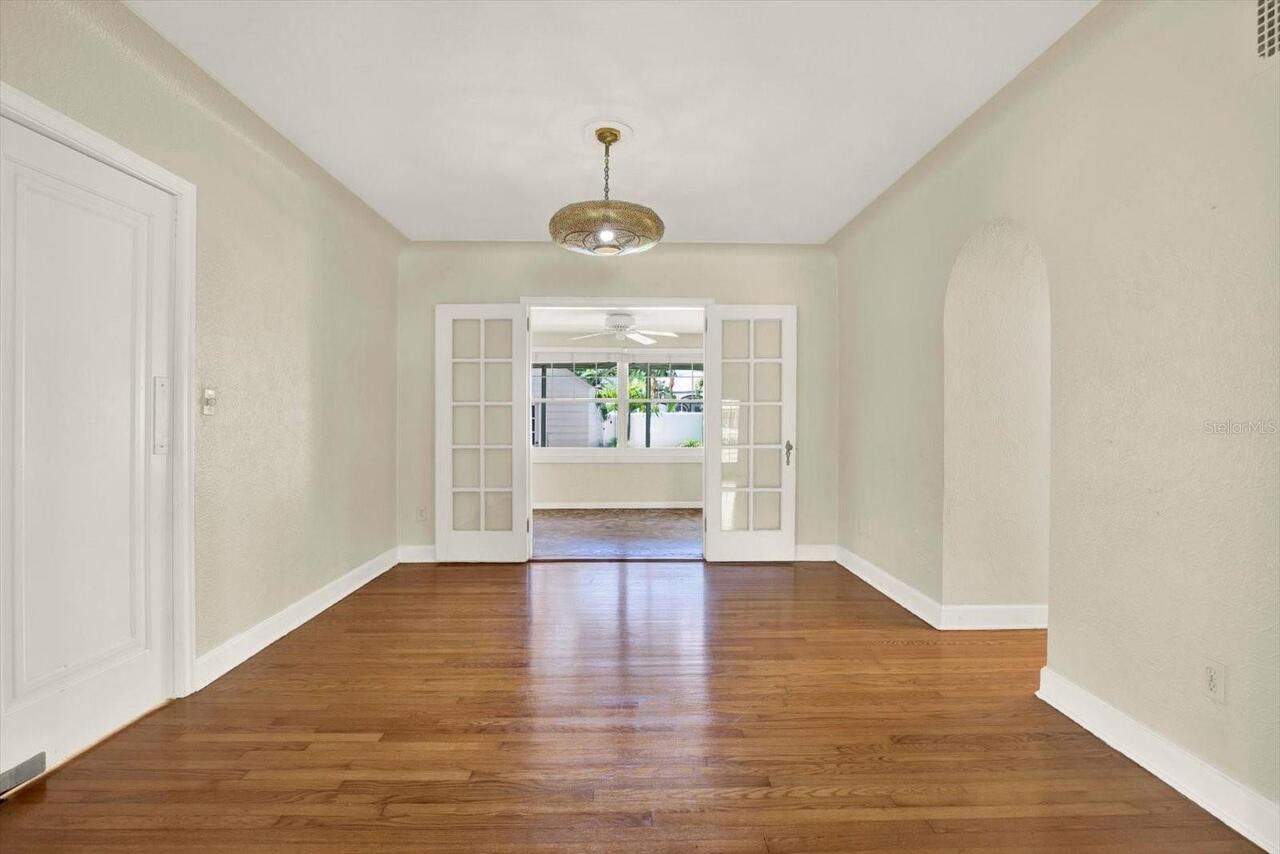 Listing Photo 10