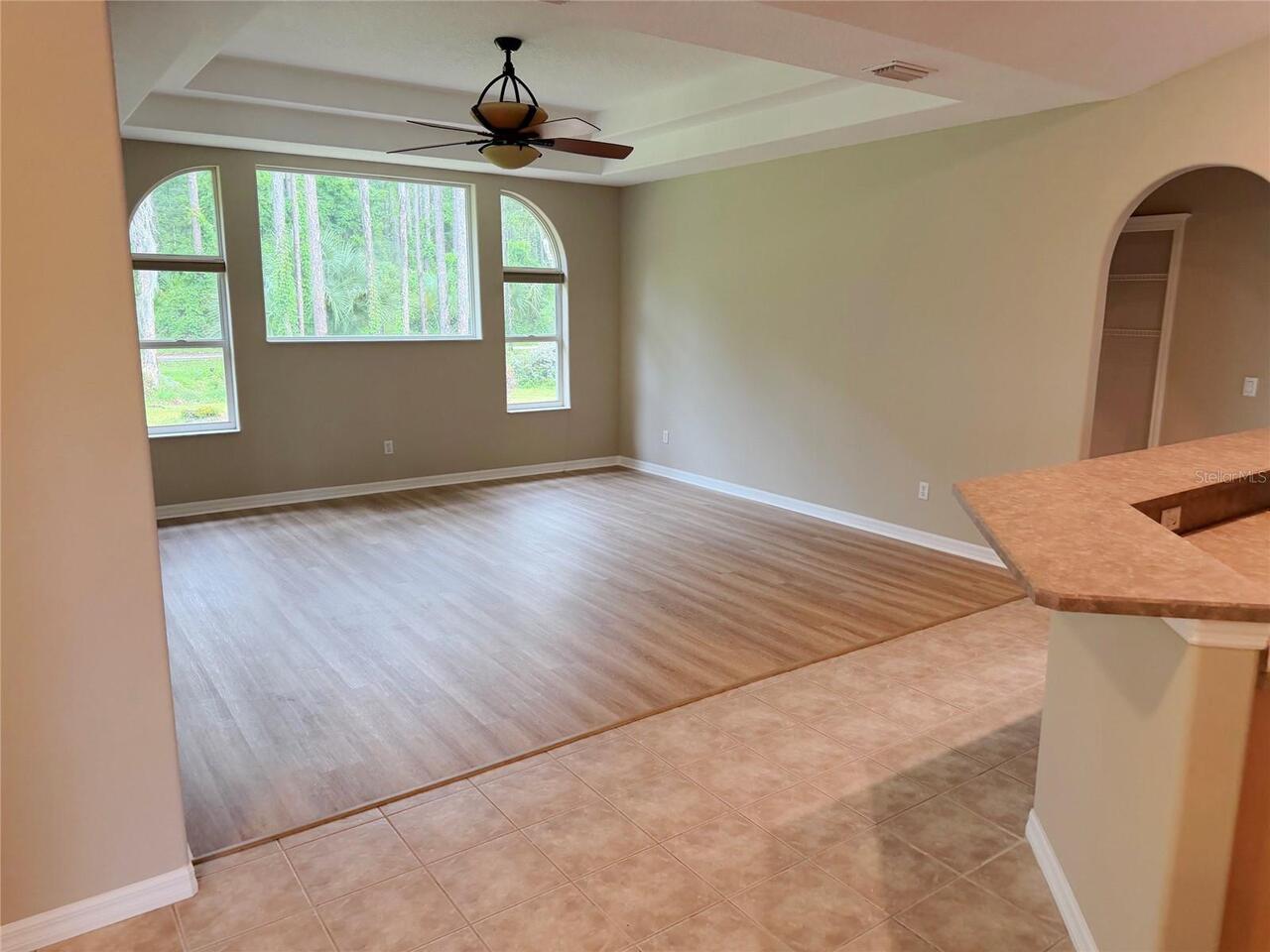 Listing Photo 8
