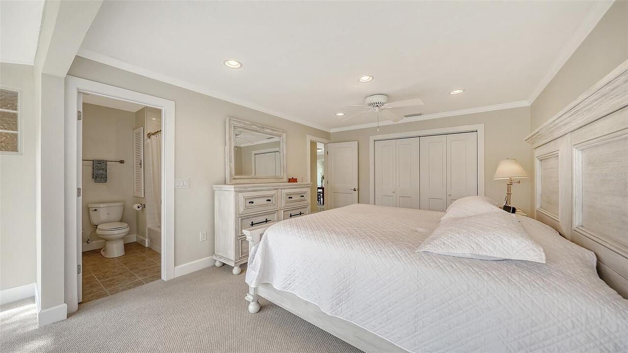 Listing Photo 34