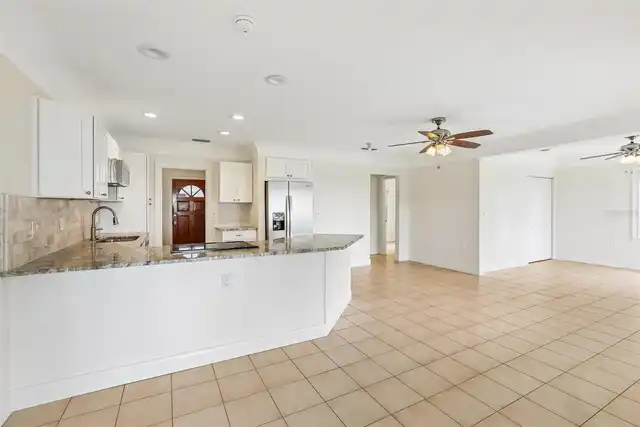 Listing Photo 15