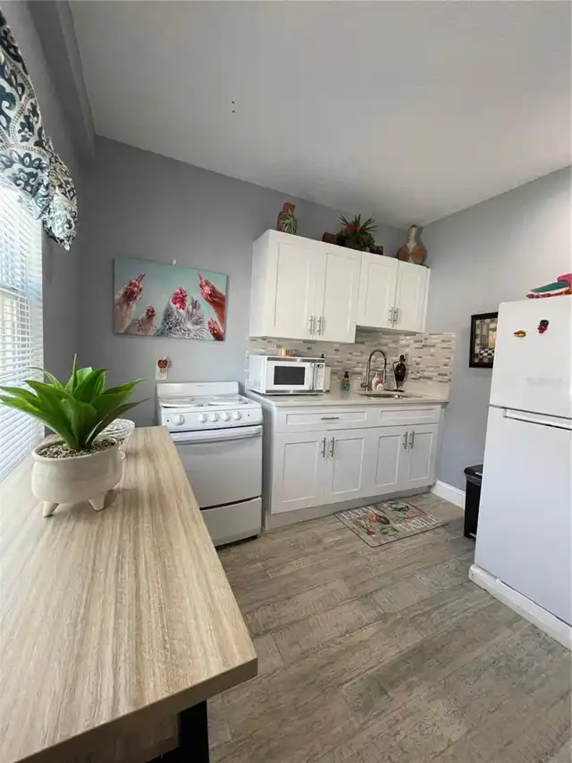 Listing Photo 7