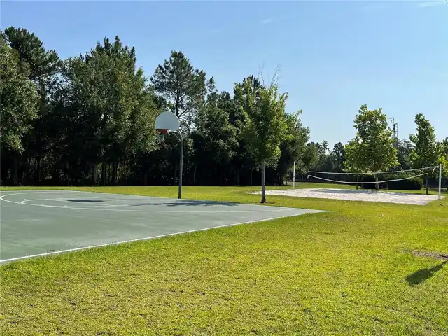 Listing Photo 17