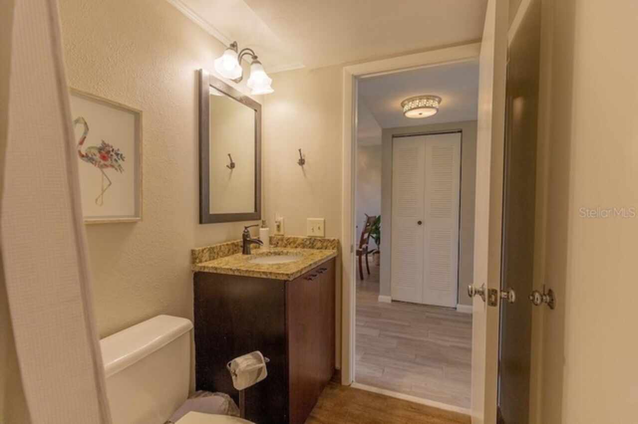 Listing Photo 9