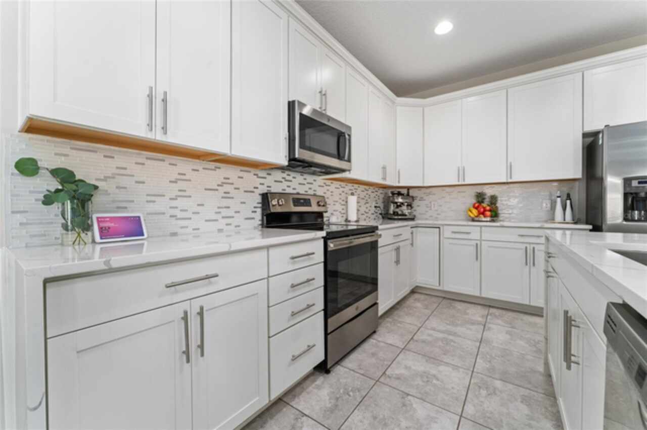 Listing Photo 10