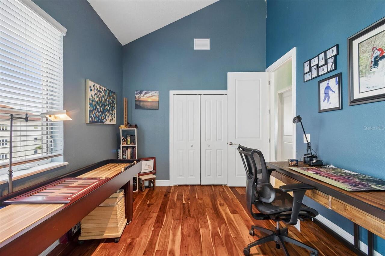 Listing Photo 12