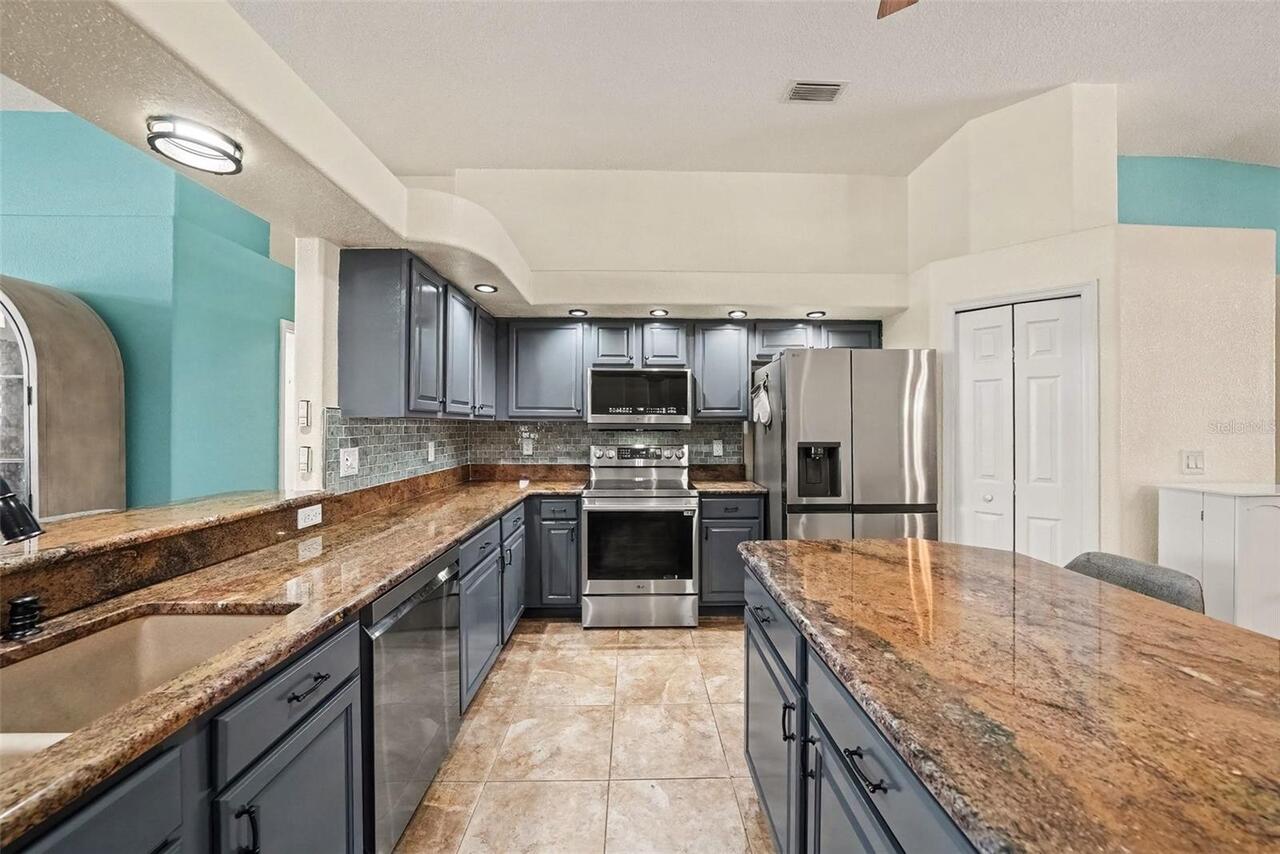 Listing Photo 11