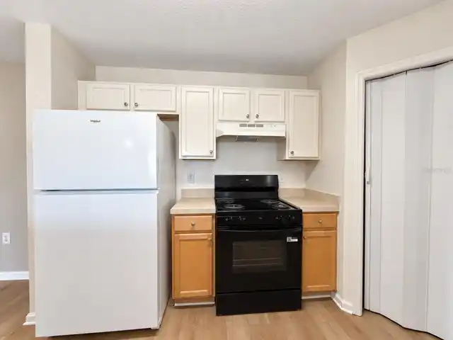 Listing Photo 7