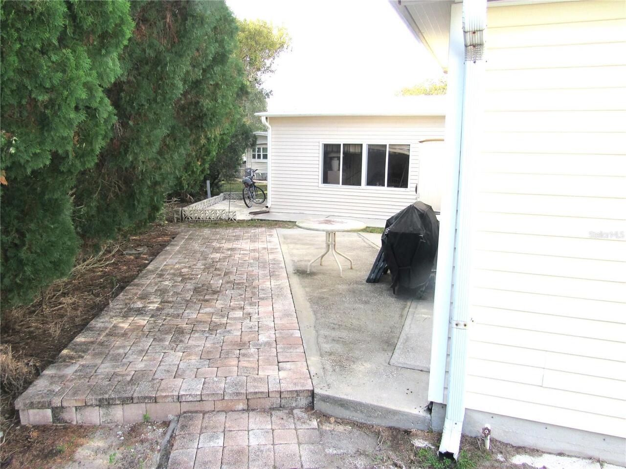 Listing Photo 17