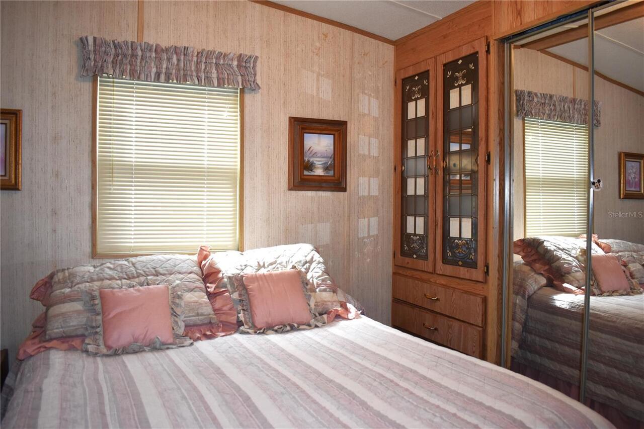 Listing Photo 12