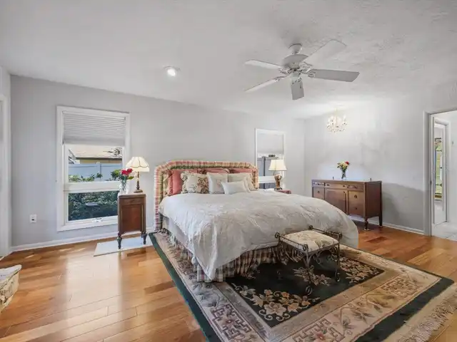 Listing Photo 19